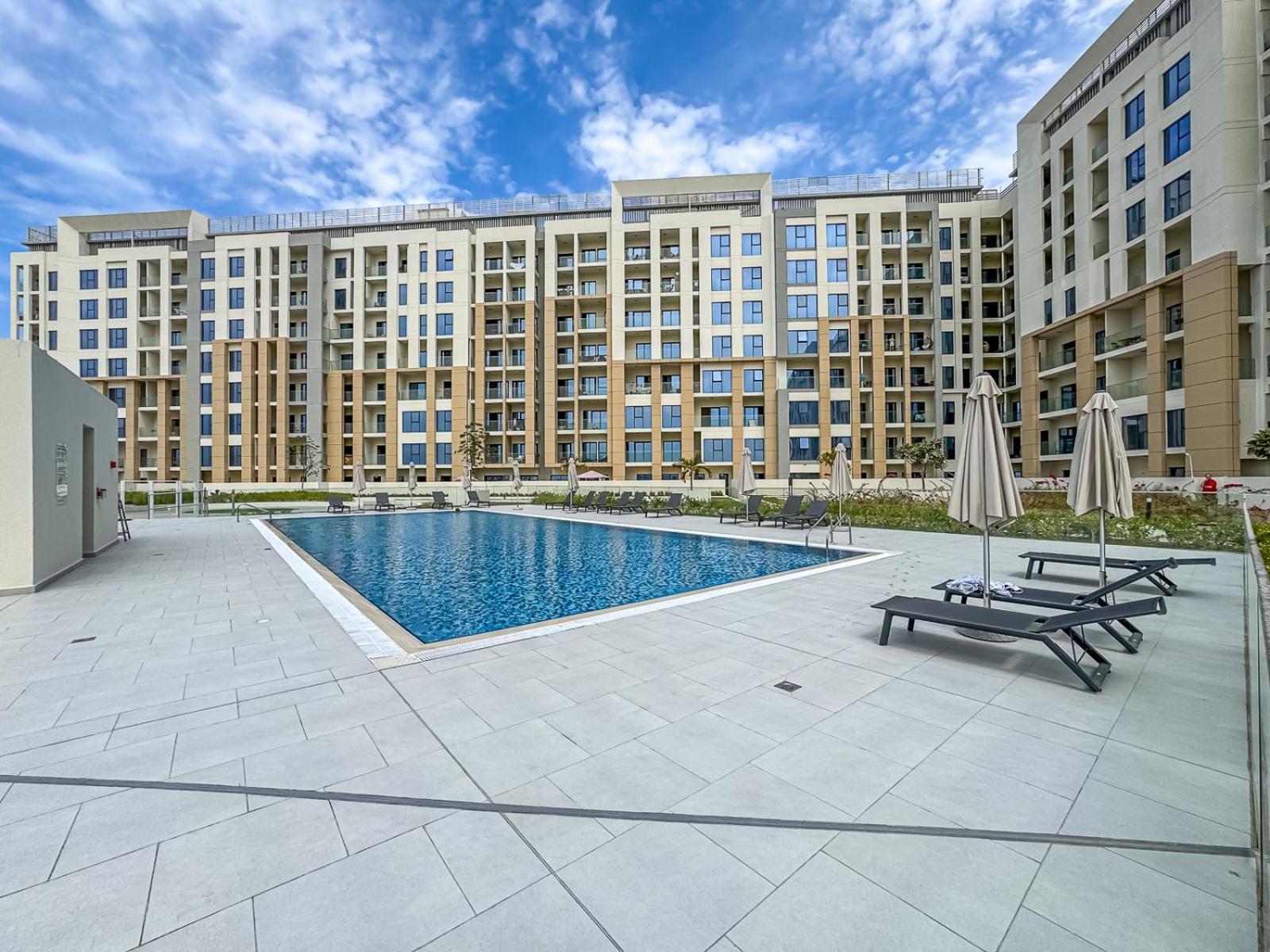 Stunning 1br In Rukan With Gym And Pool Apartment