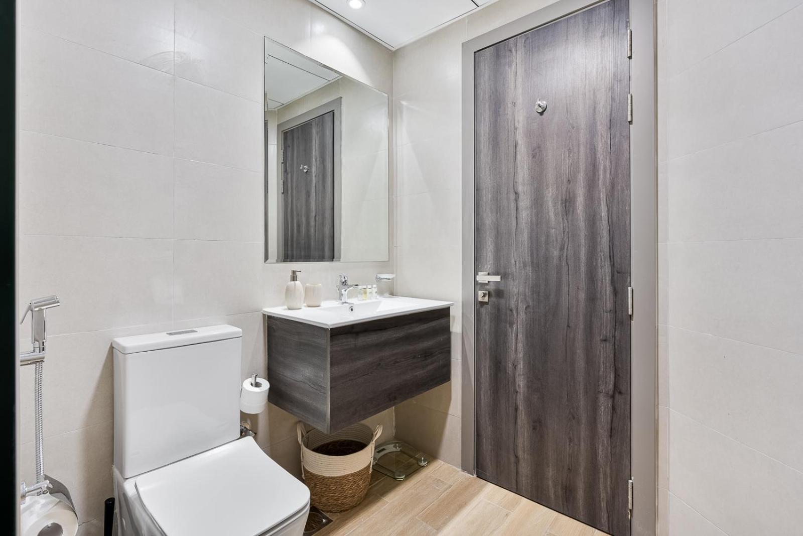 Stunning 1br In Rukan With Gym And Pool Dubai